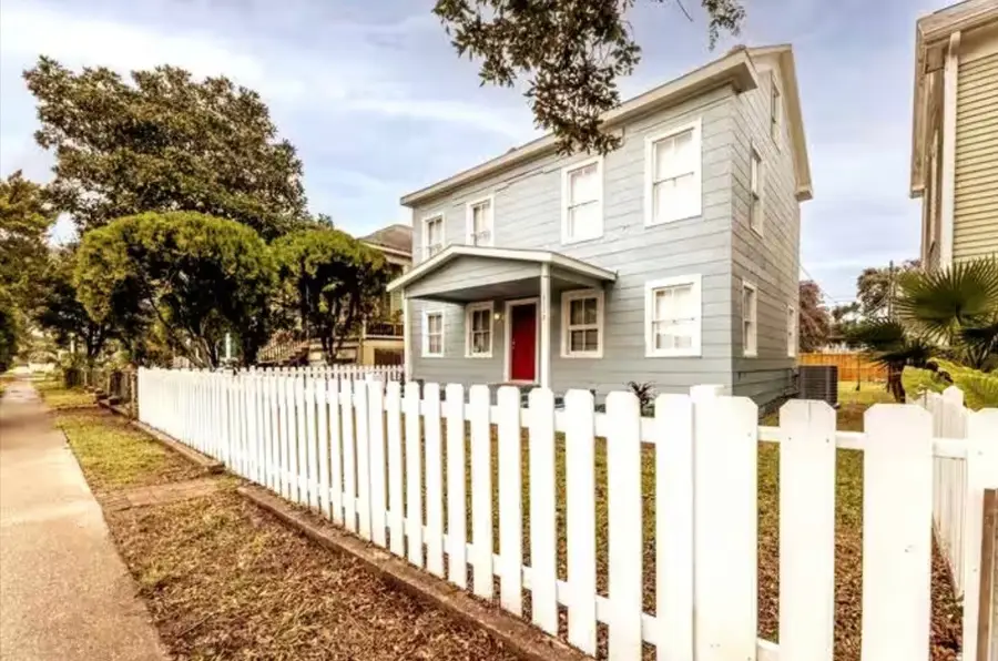 3112 Ursuline Street, Galveston, TX 77550 - #3