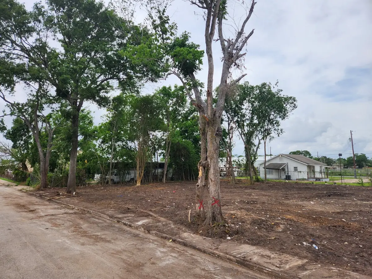 5410 Broom Street, Houston, TX 77091 - #1