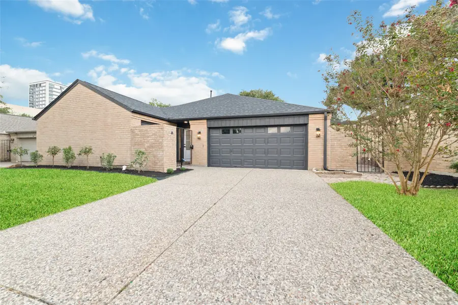 15651 Whitewater Lane, Houston, TX 77079 - Image #2
