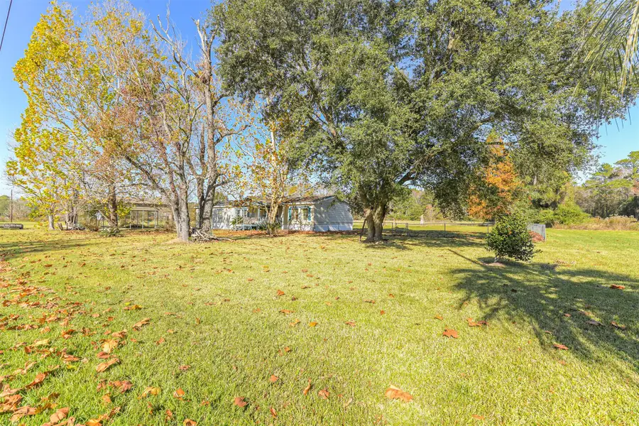 18 County Road 2236, Cleveland, TX 77327 - Image #2