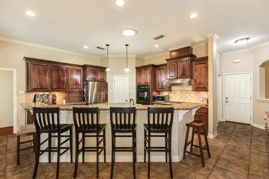 101 Mallard Dr, Clute, TX 77531 - #3