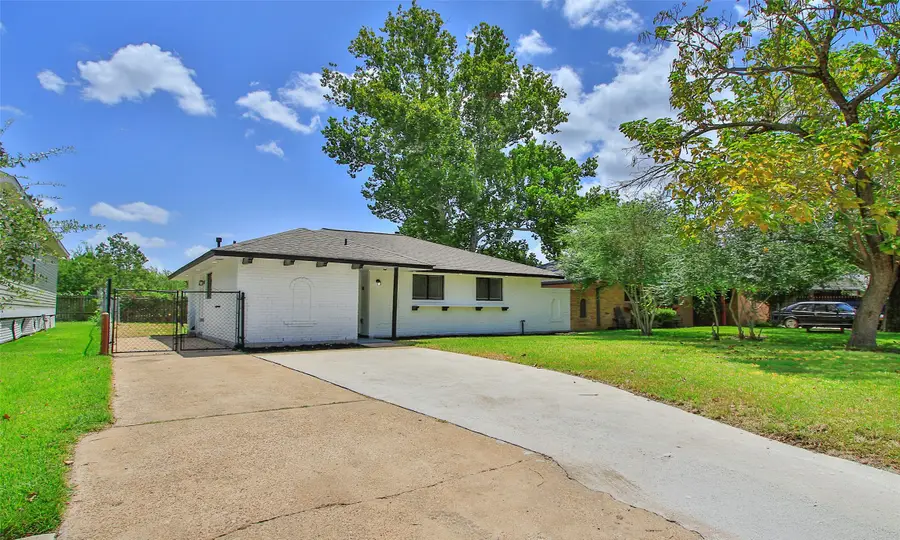 11058 Vailview Drive, Houston, TX 77016 - #2