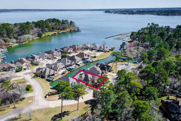 11151 Hunters Landing, Montgomery, TX 77356