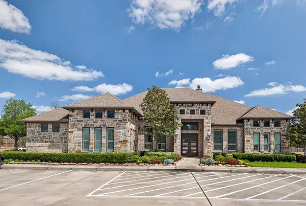 32400 Sh 249, Pinehurst, TX 77362