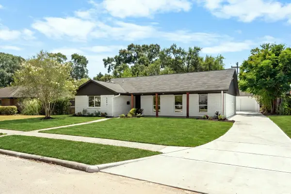5207 Hummingbird Street, Houston, TX 77035