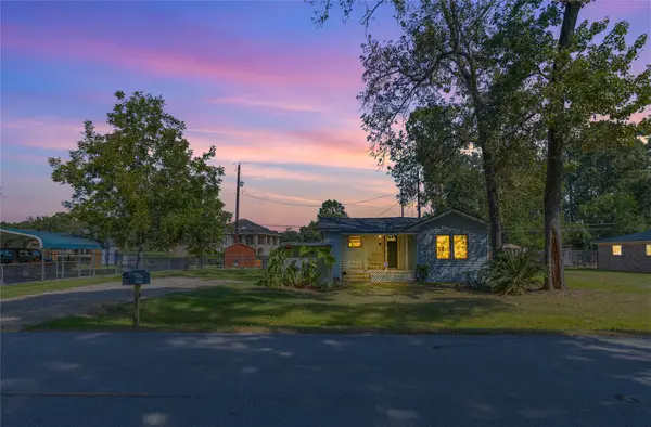 918 Big Deer Drive, Crosby, TX 77532