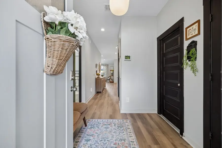 334 Lakeway Circle, Anahuac, TX 77514 - #2