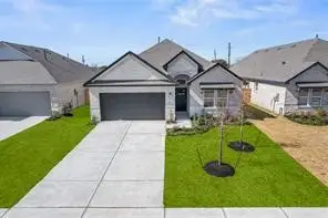 8311 Amber Summit Lane Lane, Angleton, TX 77515