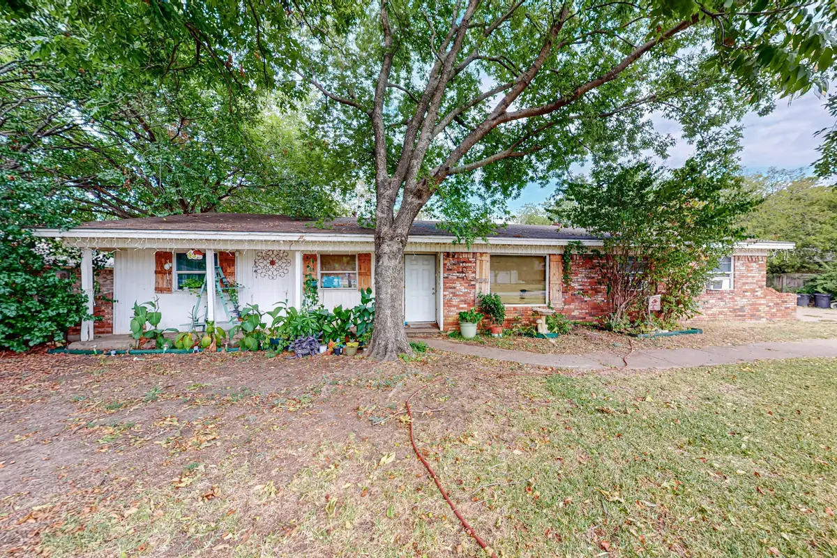 6801 Little Ranch Road, North Richland Hills, TX 76182 - #1