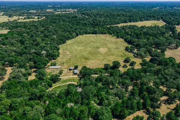 1020 Thunder Lane, New Ulm, TX 78950