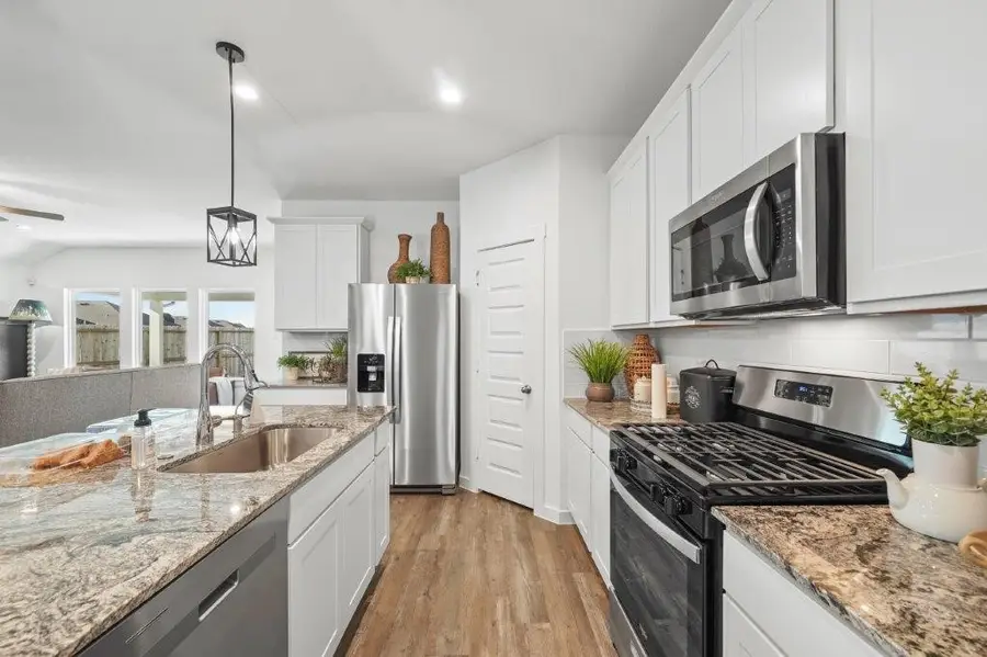 4006 Sterling Springs Lane, League City, TX 77573 - Image #3