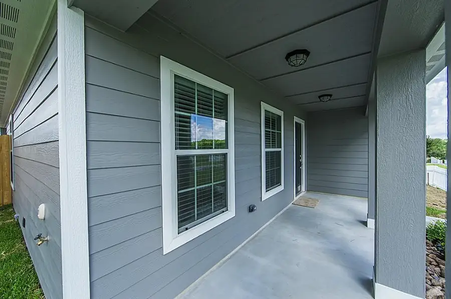 10780 S Lake Mist Lane S, Willis, TX 77318 - Image #3