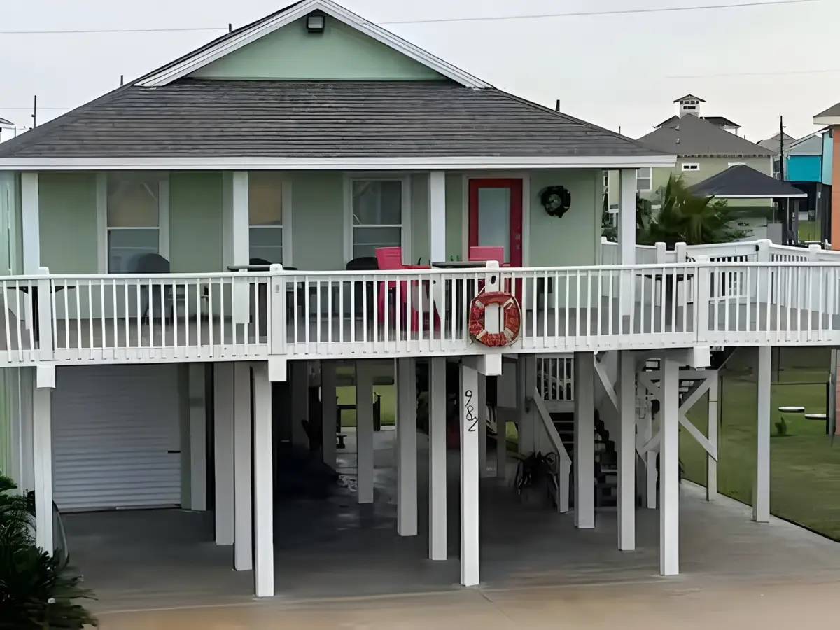 982 Nassau, Port Bolivar, TX 77650 - #1