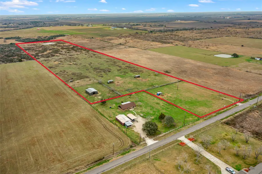 311 County Road 18, Damon, TX 77430 - #3