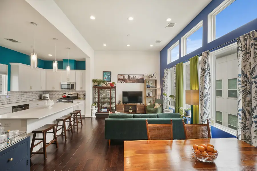 2210 Lou Ellen Lane #F, Houston, TX 77018 - Image #2