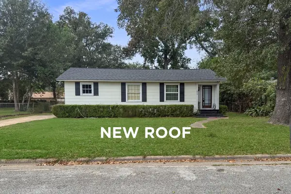 1835 N San Jacinto Street, Liberty, TX 77575