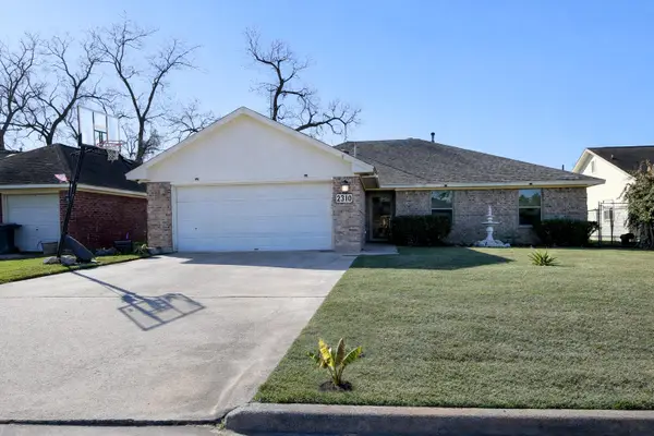 2310 Kings Court Street, Beaumont, TX 77701