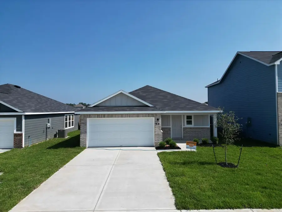 821 Stoney Point Lane, Dayton, TX 77535 - Image #2