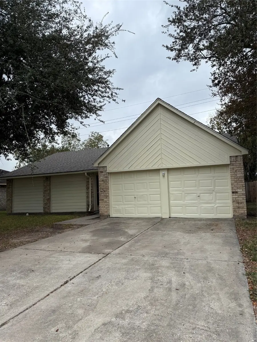 14207 Timberhaven Drive, Houston, TX 77066 - Image #2