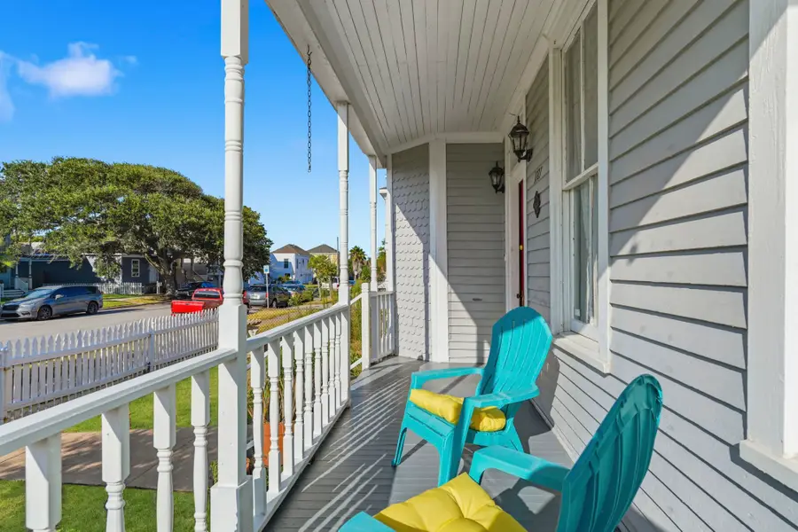 1727 Ursuline Street, Galveston, TX 77550 - #2