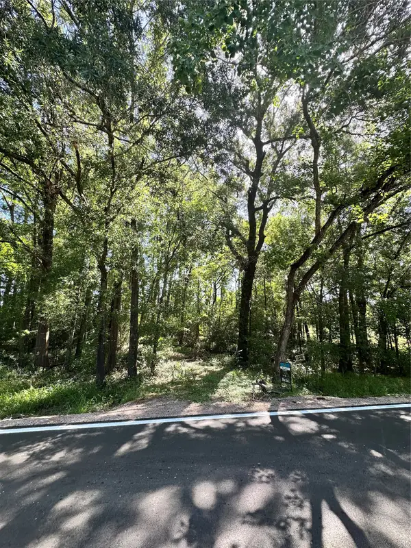 64 River Plantation Drive, Conroe, TX 77302