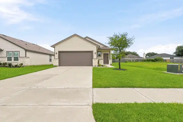 1230 Point Lookout Drive, Dayton, TX 77535