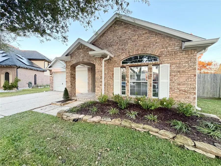 2214 Stoney Brook Drive, Deer Park, TX 77536 - Image #2