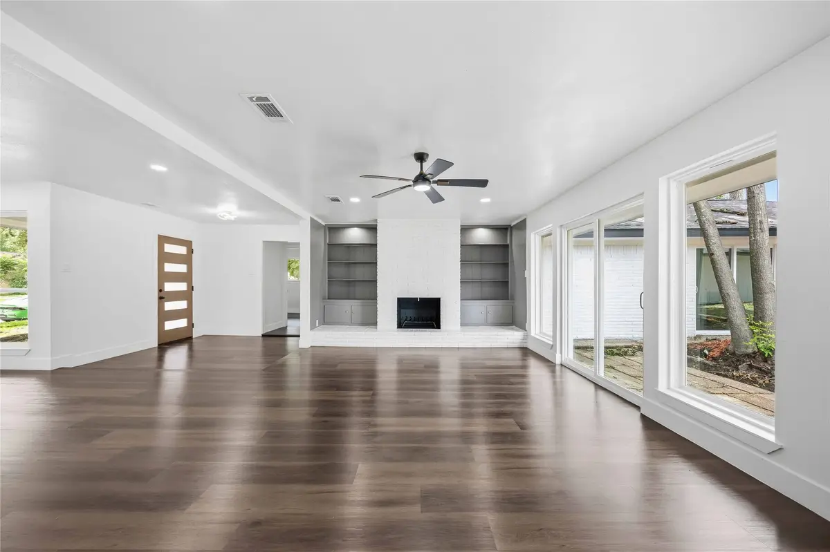 5446 Loch Lomond Drive, Houston, TX 77096 - #1