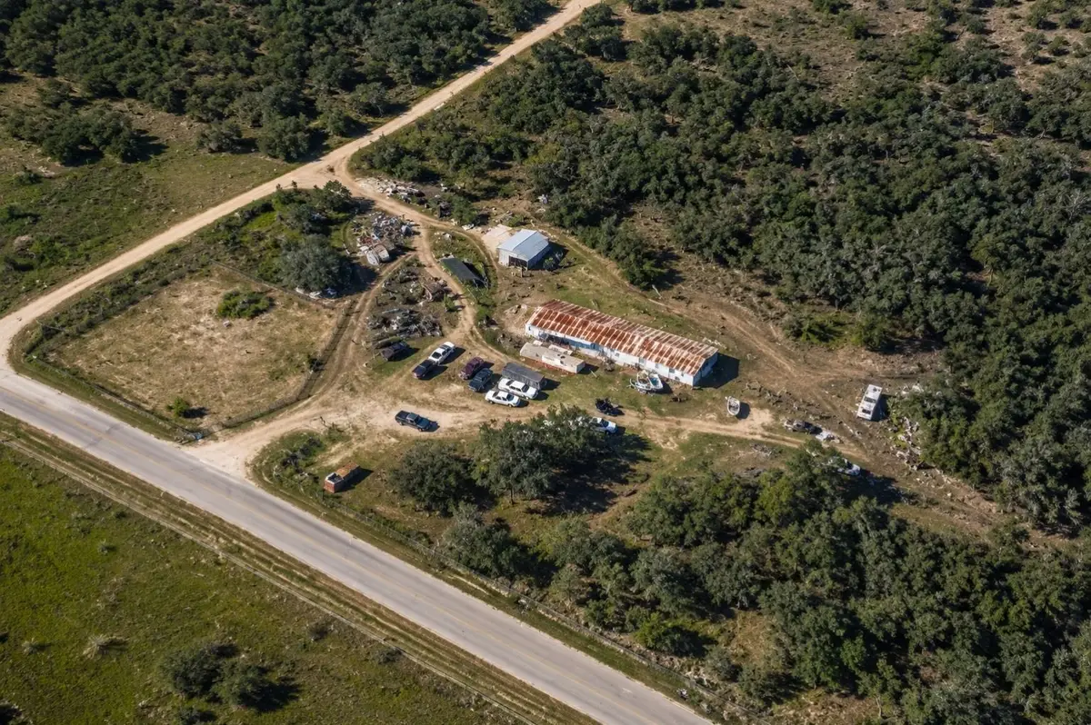 9880 Dix Road, Kingsbury, TX 78638 - #1