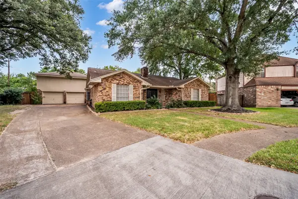 8043 Zimmermann Drive, Houston, TX 77088