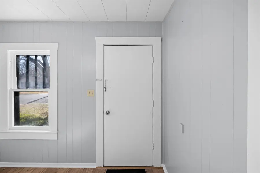 723 E Pecan Street, La Grange, TX 78945 - #2