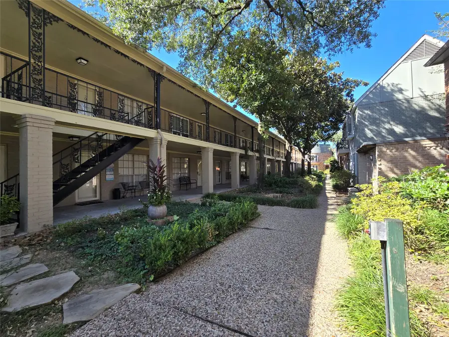 11550 Chimney Rock Road #312, Houston, TX 77035 - Image #3