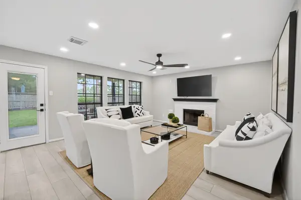 802 Forest Bay Court, Houston, TX 77062