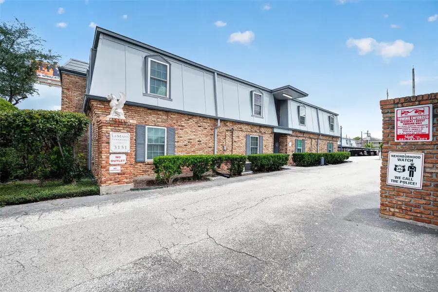 3131 Southwest Freeway #A12, Houston, TX 77098 - #2