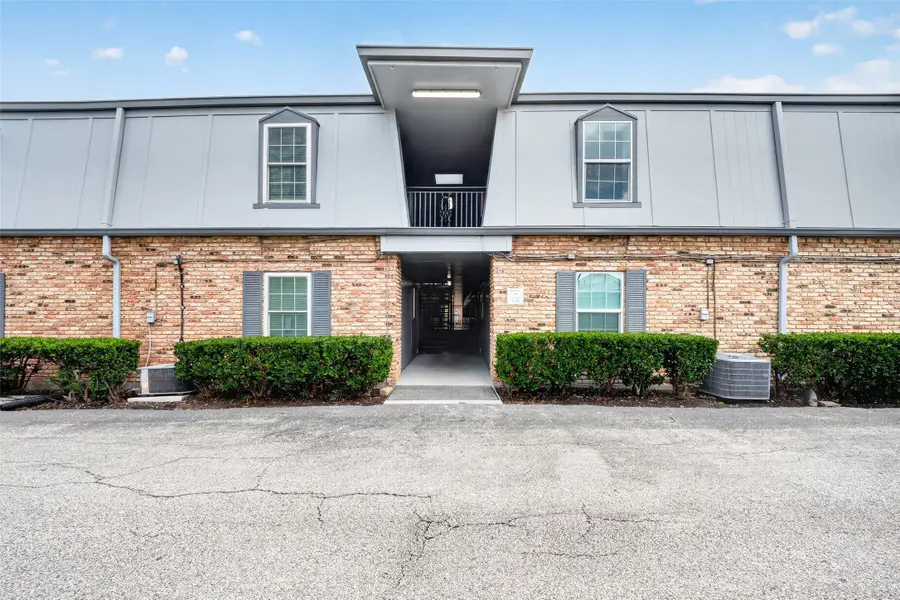3131 Southwest Freeway #A12, Houston, TX 77098 - #3