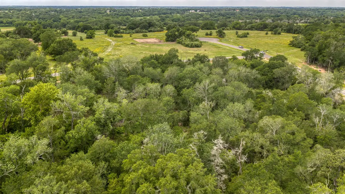 2-20 Prairie Blossom Way, Brenham, TX 77833 - #1