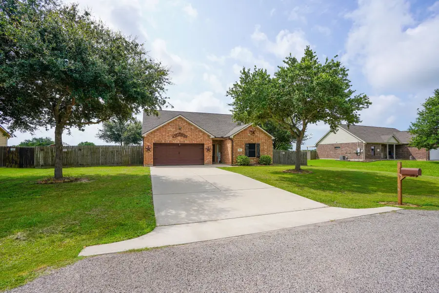 5942 Wild Flower Road, Sealy, TX 77474 - #2