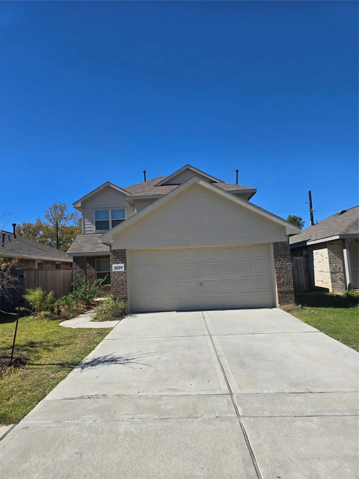 9219 Velasco Hills Drive, Baytown, TX 77521 - Image #1