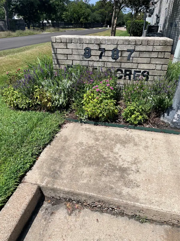 8787 Brae Acres Road #401, Houston, TX 77074