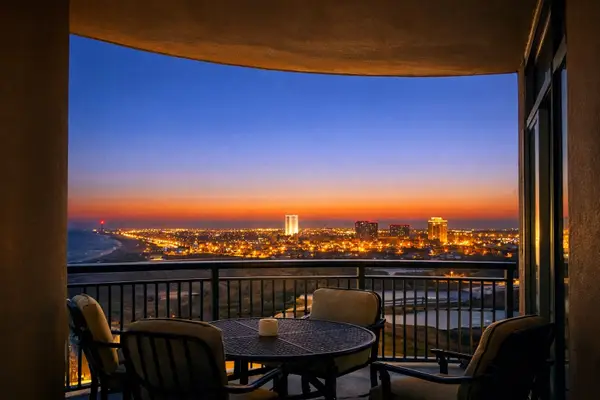 801 E Beach Drive #TW2212, Galveston, TX 77550