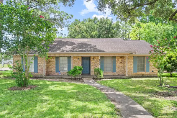 2001 Lamar Drive, Richmond, TX 77469