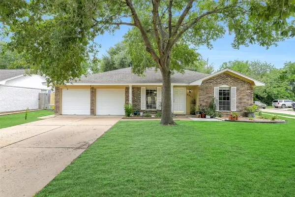 9015 Langfield Road, Houston, TX 77040