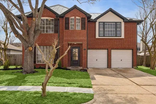 4524 Fox Run Street, Pearland, TX 77584