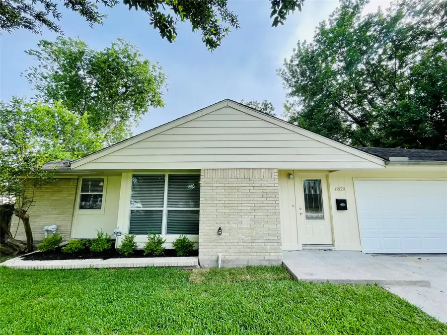6829 Hazen Street, Houston, TX 77074 - #3