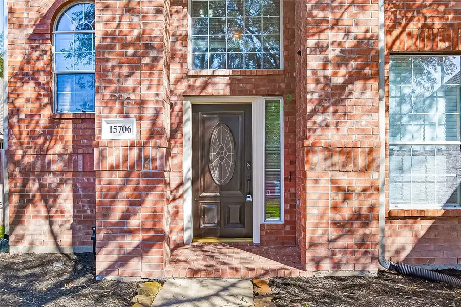 15706 Clear Pointe Drive, Cypress, TX 77429 - Image #3