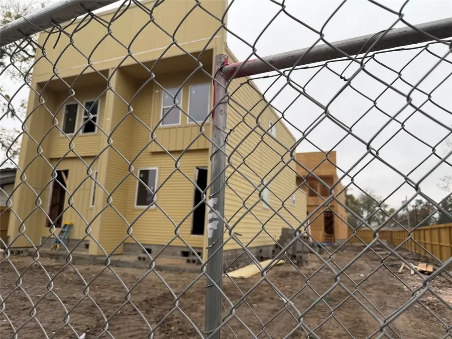 6101 Shotwell Street, Houston, TX 77028 - #3