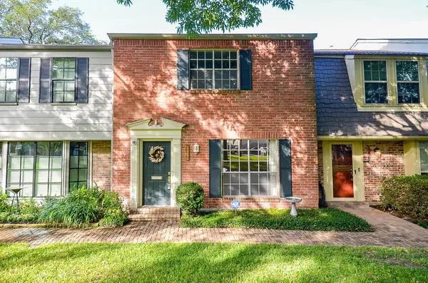 5864 Doliver Drive #116, Houston, TX 77057