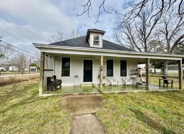 188 Elm Street, Blessing, TX 77419