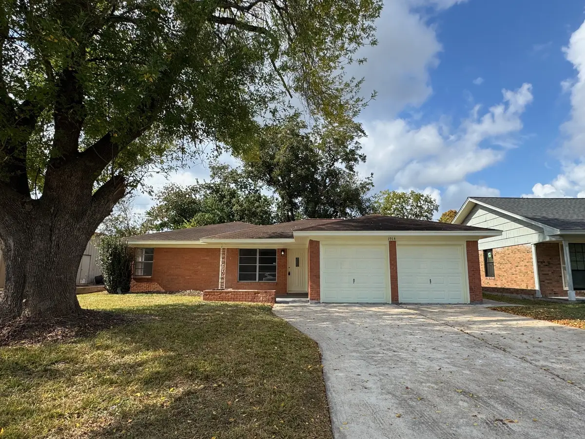 1914 Firwood Drive, Pasadena, TX 77502 - Image #1