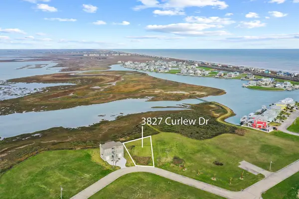 3827 Curlew Drive, Galveston, TX 77554